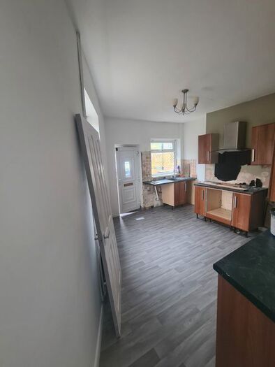 3 Bedroom End Of Terrace House To Rent In Main Street, Chesterfield, S44