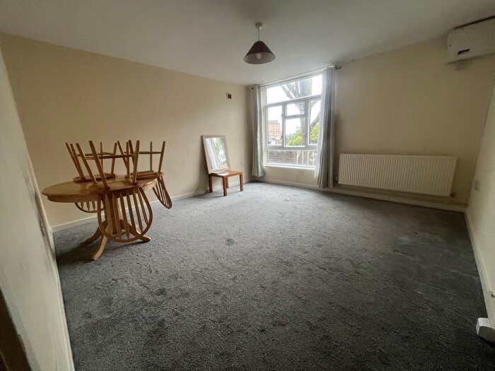 1 Bedroom Flat To Rent In Churchill Place Harrow, Middlesex, HA1