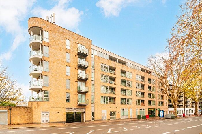 2 Bedroom Flat To Rent In Chiswick High Road, Chiswick, W4