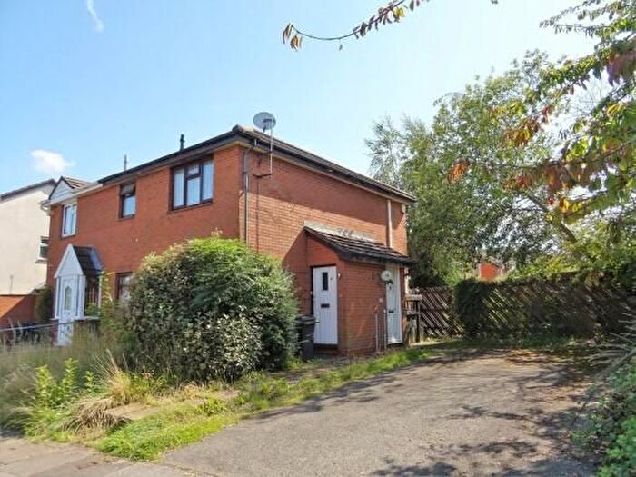 1 Bedroom Terraced House To Rent In The Vineries, Birmingham, B27