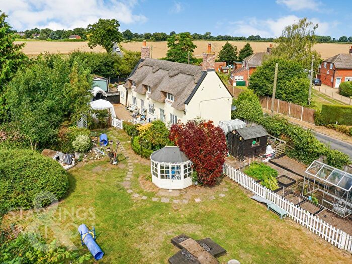 3 Bedroom Cottage For Sale In Scotts Corner, Panxworth, Norwich, NR13