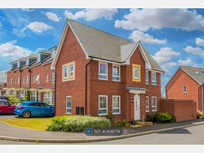 3 Bedroom Detached House To Rent In Lydden Close, Burton Latimer, Kettering, NN15