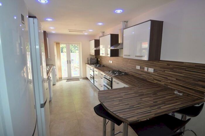 12 Bedroom Terraced House To Rent In Hubert Road, Selly Oak, Birmingham, B29