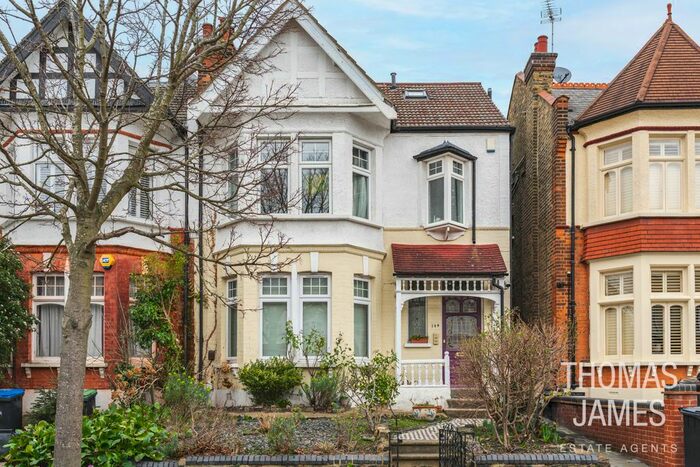 2 Bedroom Flat To Rent In Conway Road, London, N14