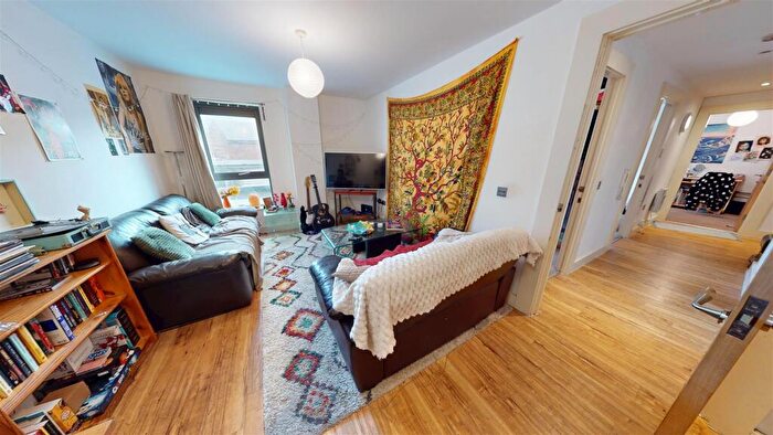 3 Bedroom Apartment For Sale In Fresh, Chapel Street, Salford, M3