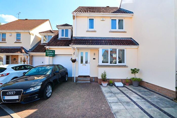 3 Bedroom Terraced House For Sale In Broadoak Road, Langford, BS40
