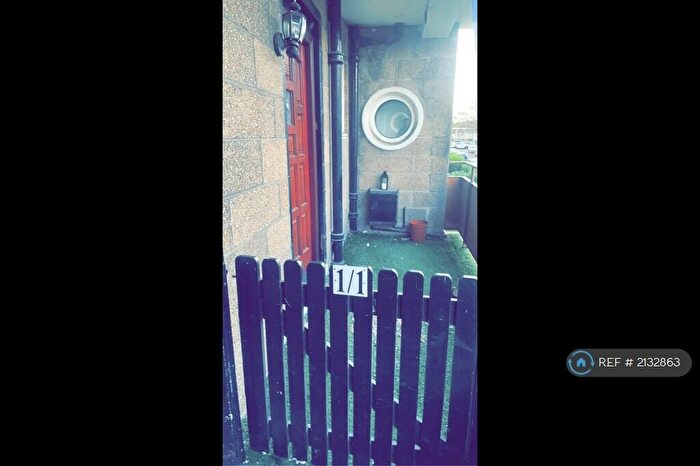 3 Bedroom Flat To Rent In Nethercairn Road, Glasgow, G43