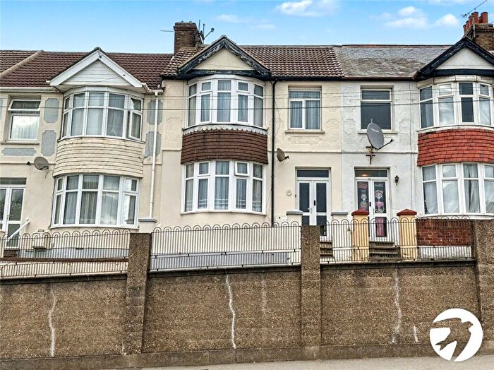 3 Bedroom Terraced House For Sale In Chatham Hill, Gillingham, Kent, ME7