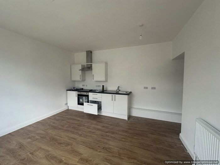 3 Bedroom Terraced House To Rent In Blackhouse Road, Fartown, Huddersfield, West Yorkshire, HD2