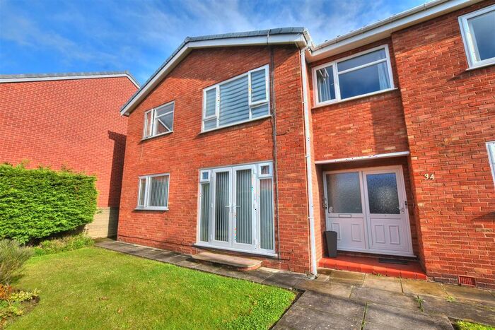 2 Bedroom Flat To Rent In Church Road, Formby, Liverpool, L37