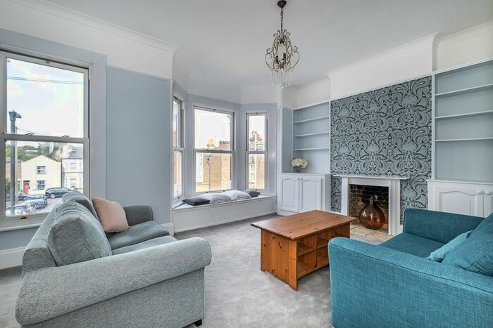 2 Bedroom Flat To Rent In Ashmere Grove, London, SW2