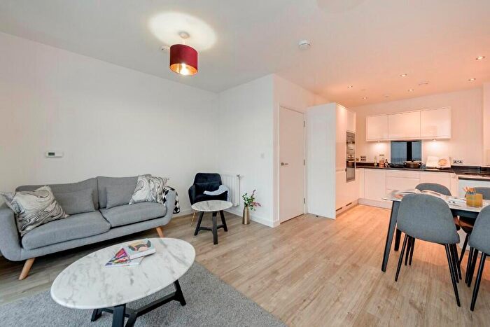 2 Bedroom Flat To Rent In Viscount House, Lakeside Drive, London, NW10