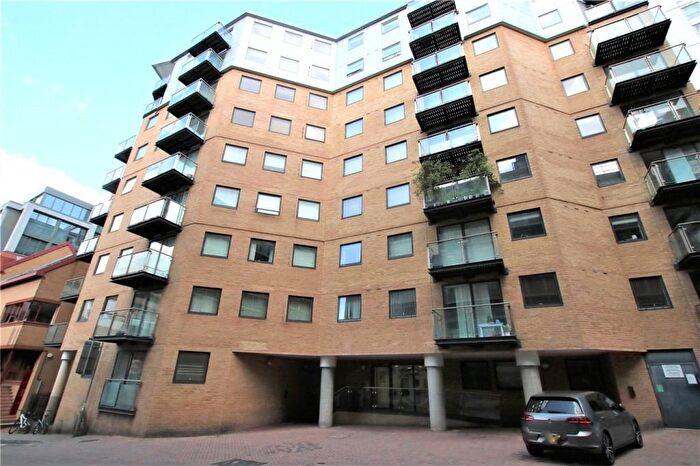 1 Bedroom Flat For Sale In Merchants Place, Reading, RG1