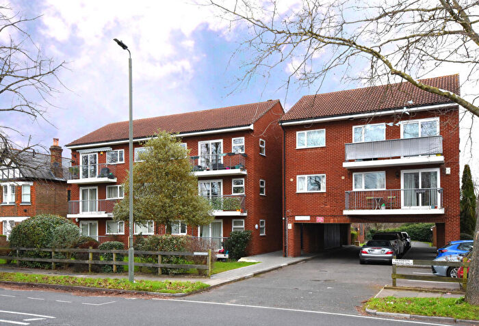1 Bedroom Flat To Rent In Knights Court, Kings Hall Road, Beckenham, Kent, BR3