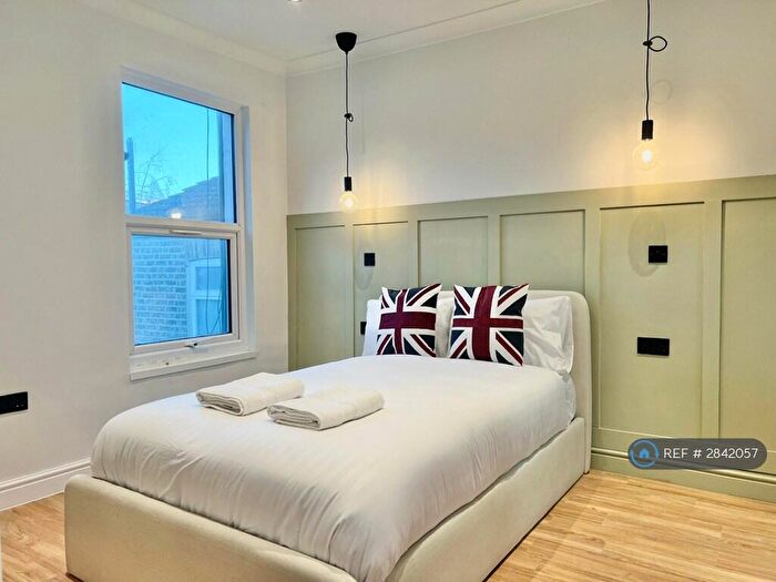 4 Bedroom Terraced House To Rent In Ropery St, London, E3