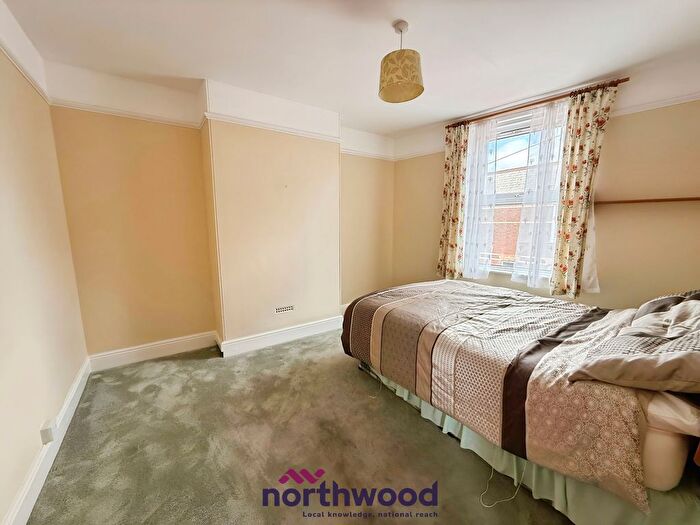 3 Bedroom End Of Terrace House For Sale In May Street, St James, Exeter, EX4