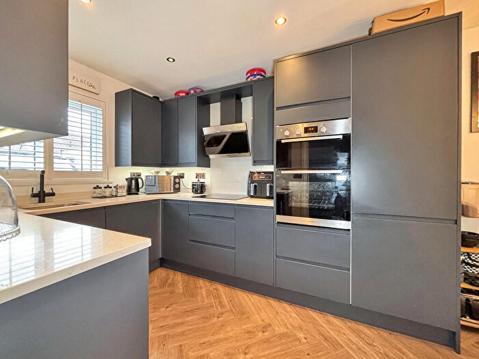 4 Bedroom Town House For Sale In Thorney Hall Close, Stowmarket, IP14