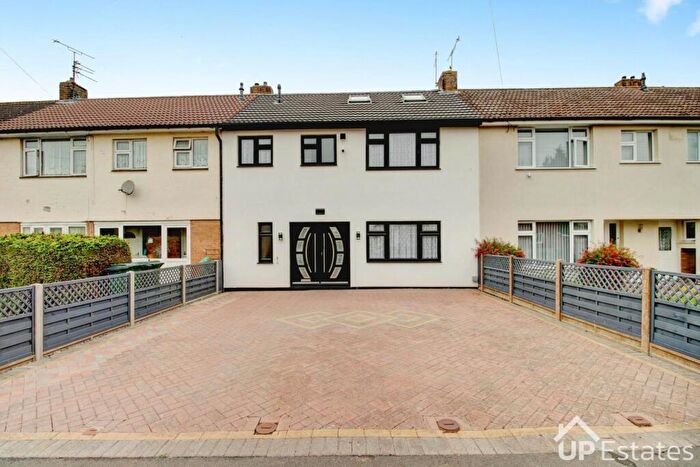 5 Bedroom Terraced House For Sale In Monkswood Crescent, Coventry, CV2