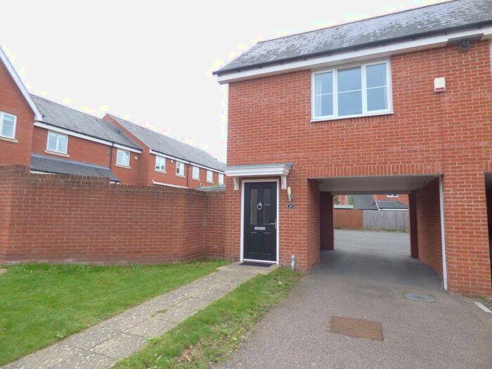 2 Bedroom Flat To Rent In Little Highwood Way, Brentwood, CM14