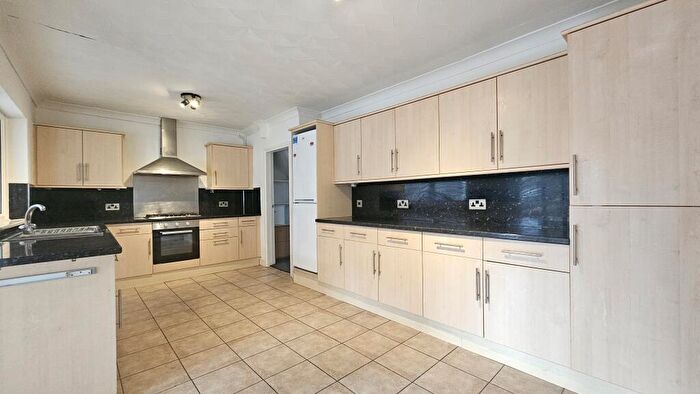 3 Bedroom House To Rent In Morgan Drive, Greenhithe, DA9