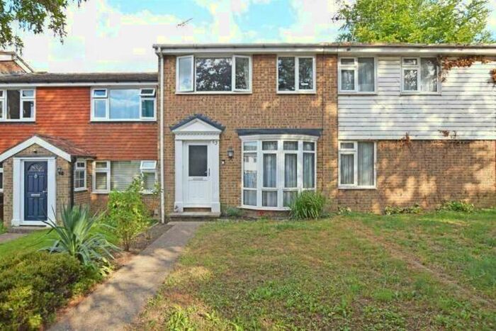 3 Bedroom Terraced House To Rent In Wheatcroft Grove, Gillingham, ME8