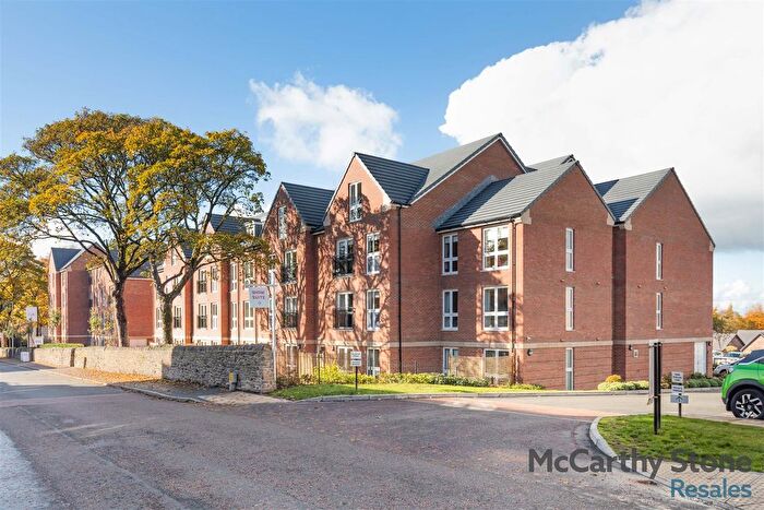 2 Bedroom Flat For Sale In Kings Scholars Court, Coare Street, Macclesfield, SK10