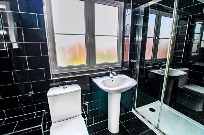 5 Bedroom Detached House For Sale In Potter Meadows, New Cardington, MK42
