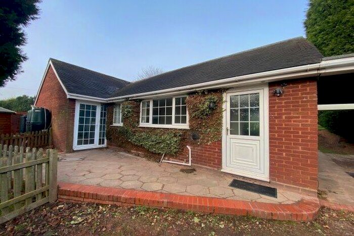 2 Bedroom Bungalow To Rent In Bungalow, Lichfield, WS13