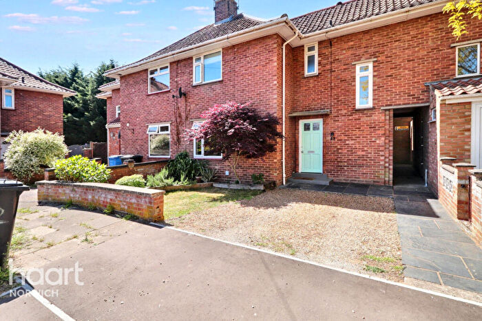 3 Bedroom Terraced House For Sale In Milton Close, Norwich, NR1