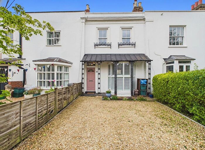 3 Bedroom Terraced House For Sale In Kingsholm Square, Gloucester, GL1