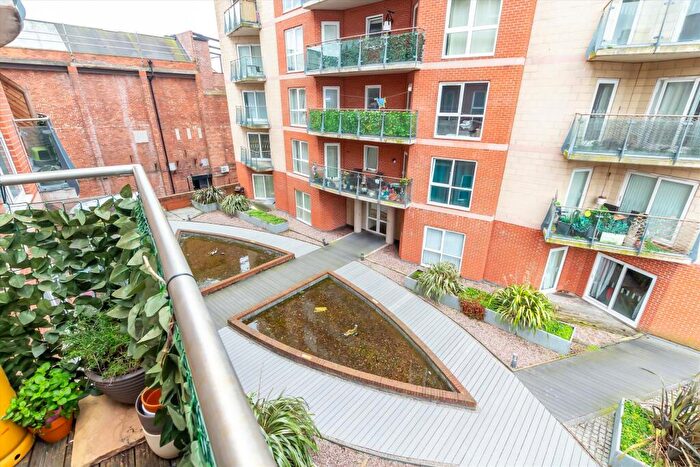 2 Bedroom Flat For Sale In Lord Street, Southport, PR9