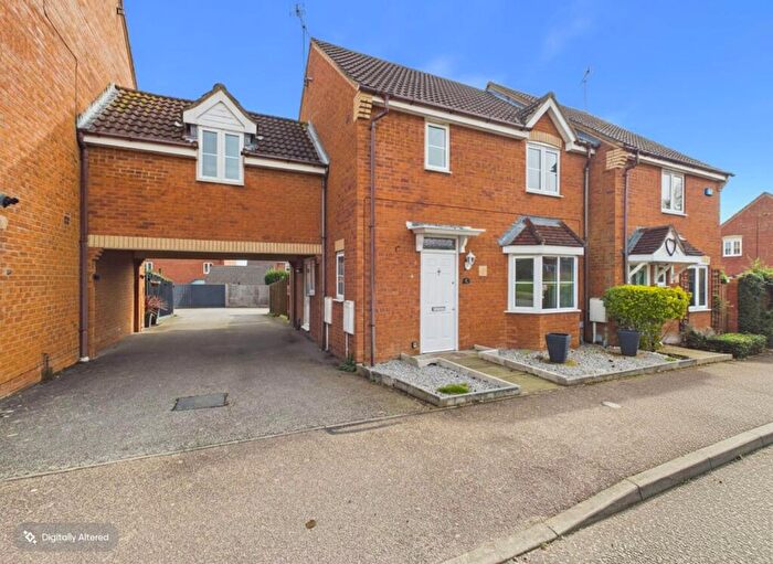 4 Bedroom Town House For Sale In Ebbw Vale Road, Irthlingborough, Wellingborough, Northamptonshire, NN9