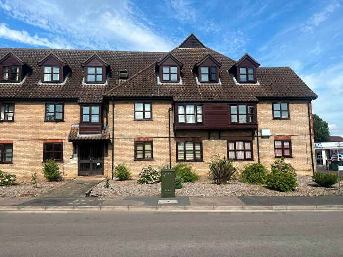 2 Bedroom Flat To Rent In Station Road, March, PE15