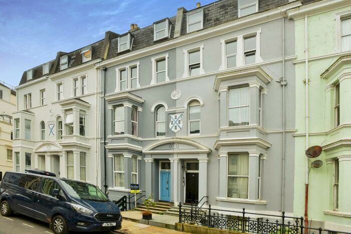 1 Bedroom Flat To Rent In Holyrood Place, Plymouth, Devon, PL1