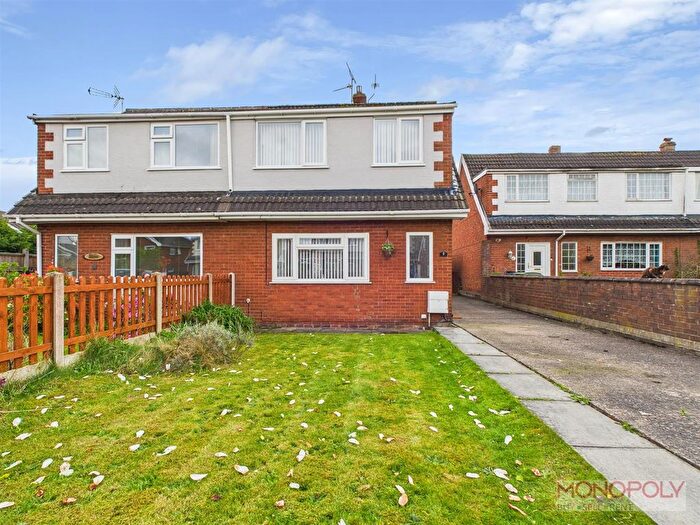 3 Bedroom Semi-Detached House For Sale In Ffordd Morgan Llwyd, Wrexham, LL12