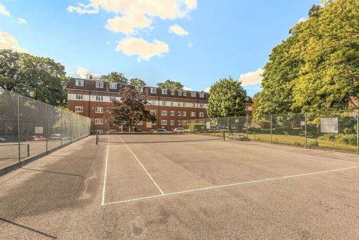 3 Bedroom Flat To Rent In Herga Court, Sudbury Hill, Harrow On The Hill, HA1