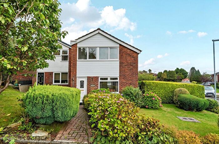 3 Bedroom Semi-Detached House For Sale In Cottage Walk, Shawclough, Rochdale, Greater Manchester, OL12