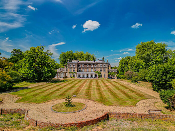 3 Bedroom Apartment For Sale In Penthouse Apartment, Brambridge House, SO50