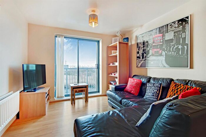 2 Bedroom Apartment For Sale In Brook Court, Barking, IG11