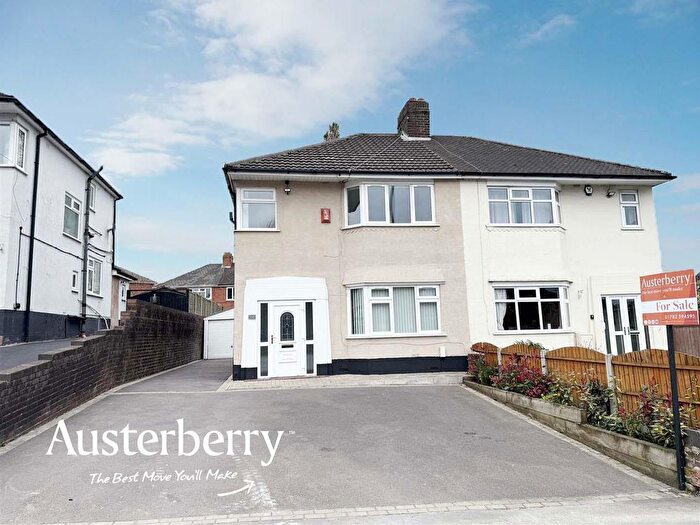 3 Bedroom Semi-Detached House For Sale In Blurton Road, Stoke-On-Trent, ST3