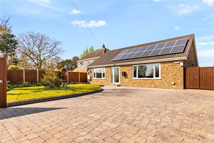 2 Bedroom Bungalow For Sale In Cadney Road, Howsham, Lincolnshire, LN7