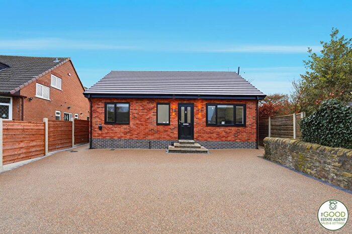 2 Bedroom Bungalow For Sale In Denefield Close, Stockport, SK6