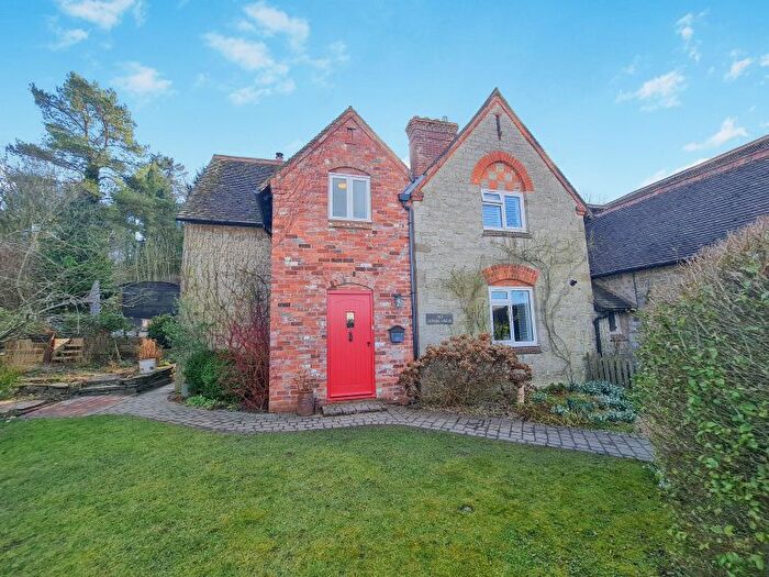 3 Bedroom Semi-Detached House For Sale In Scottleton Street, Presteigne, LD8