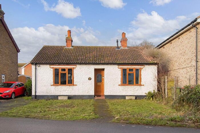 2 Bedroom Detached Bungalow For Sale In Sweechbridge Road, Herne Bay, CT6