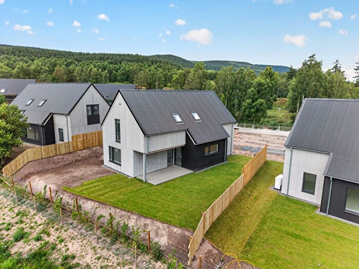 4 Bedroom Detached House For Sale In Achantoul Court, Aviemore, PH22