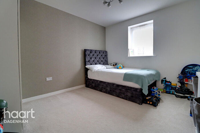 2 Bedroom Apartment For Sale In Handley Page Road, Barking, IG11