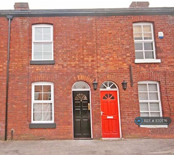 2 Bedroom Terraced House To Rent In Vicker Grove, Manchester, M20