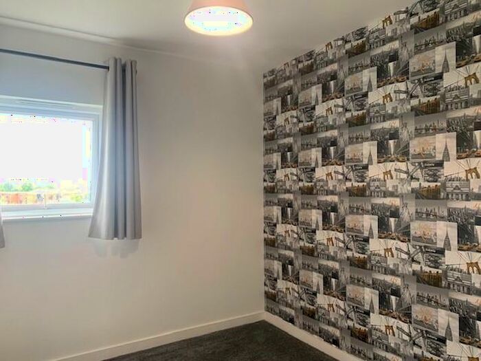 2 Bedroom Flat To Rent In Altrincham Road, Manchester, M22