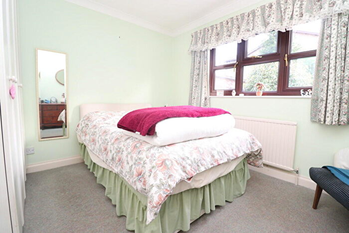 3 Bedroom Detached Bungalow For Sale In Burghley Road, Lincoln, LN6