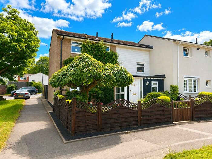 3 Bedroom End Of Terrace House For Sale In Ingleton, Bracknell, Berkshire, RG12